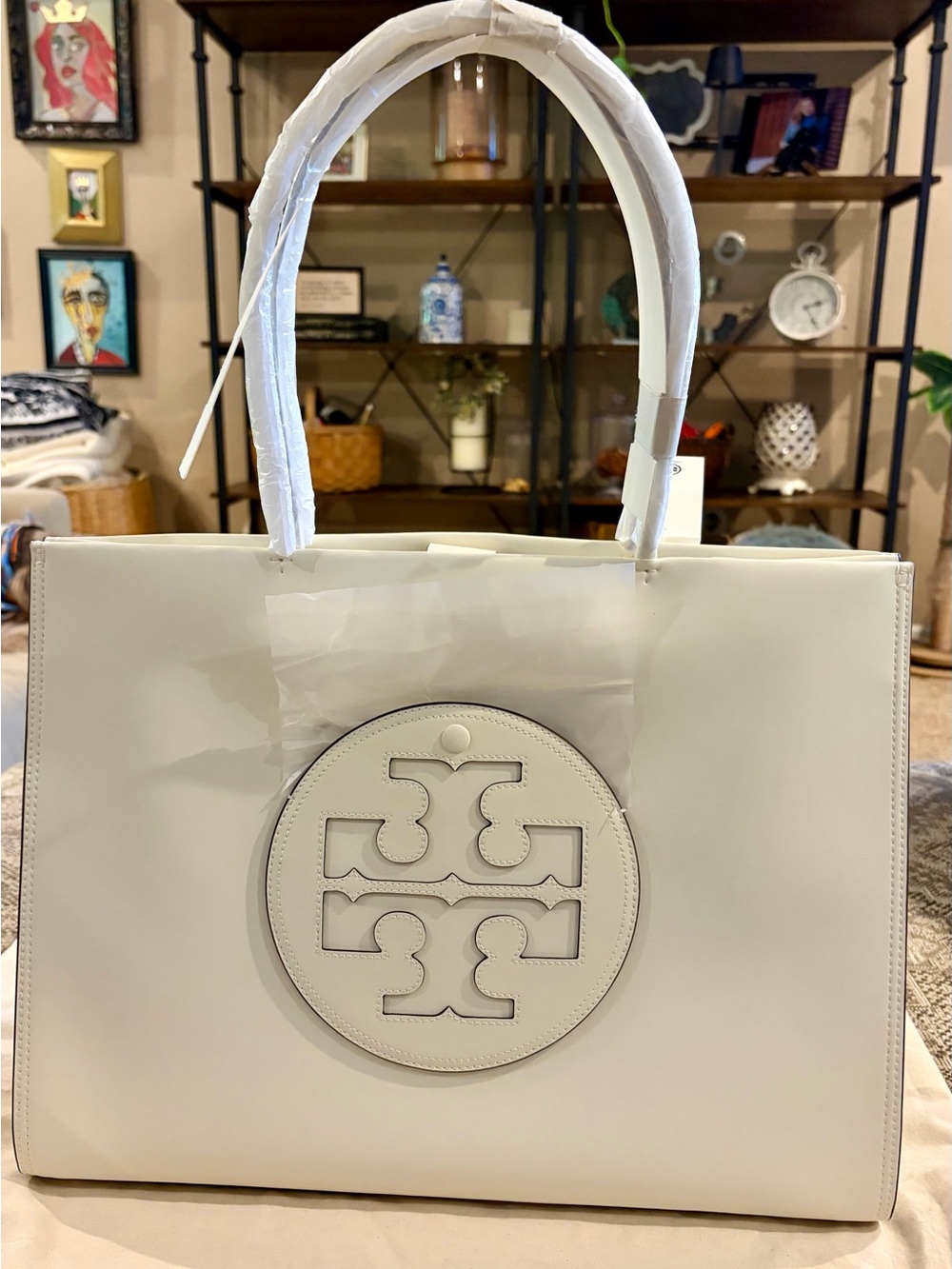 Tory Burch warm white Bio Tote with Signature Round Logo. NWT